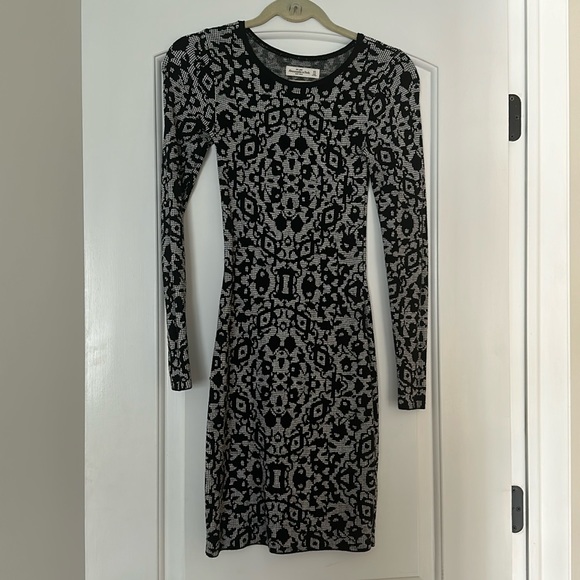 Abercrombie & Fitch fitted sweater dress size xs - Picture 1 of 3